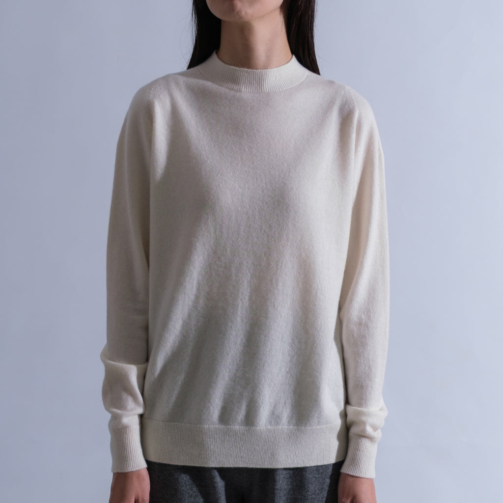 CLARIS カシミヤモックネックプルオーバー