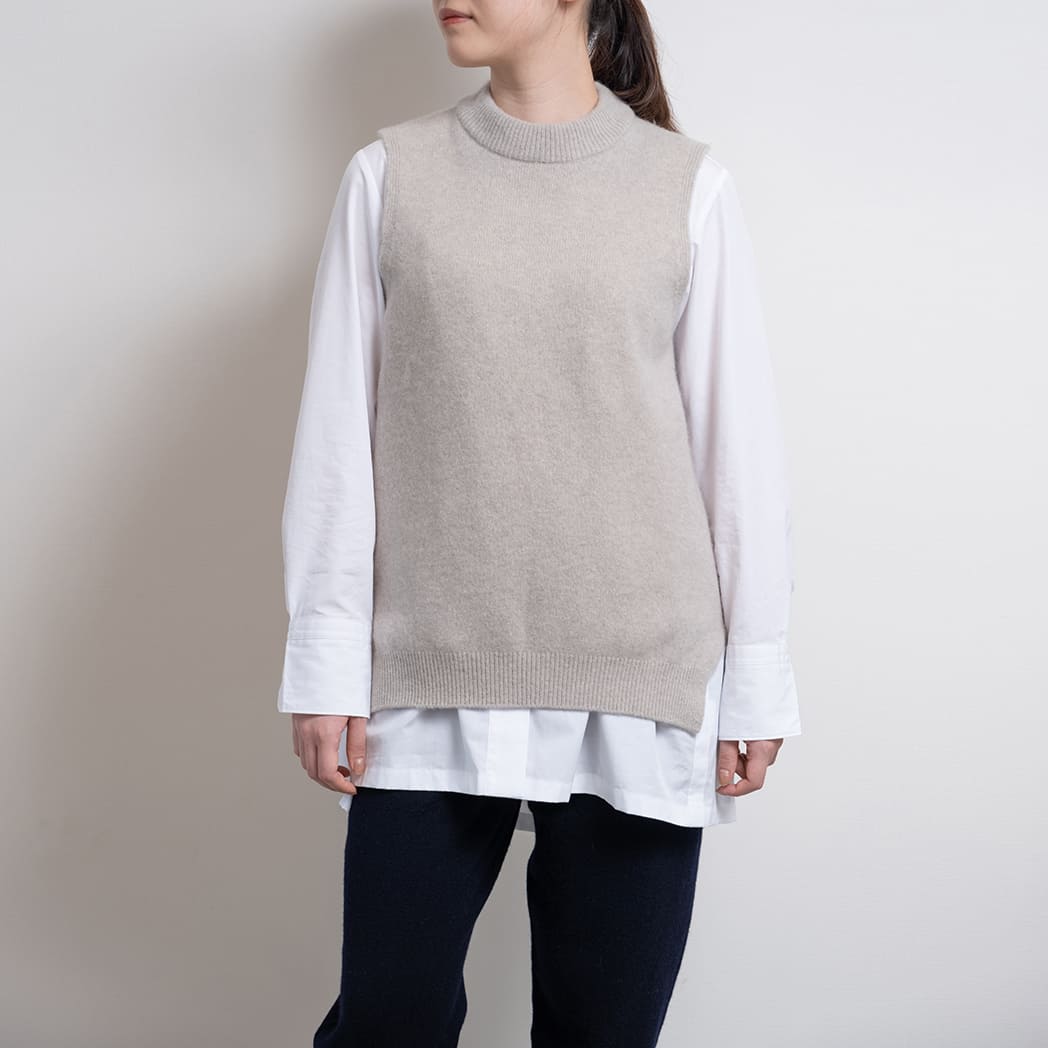 OLBIA cashmere slit vest